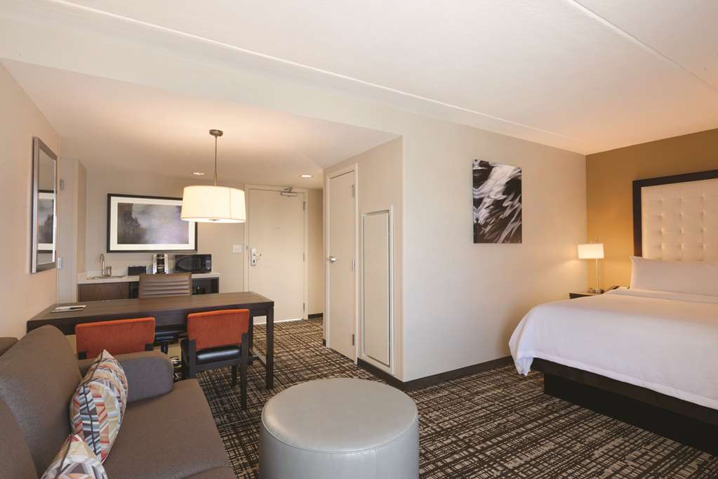 Embassy Suites by Hilton Oklahoma City Downtown Medical Center photo 2