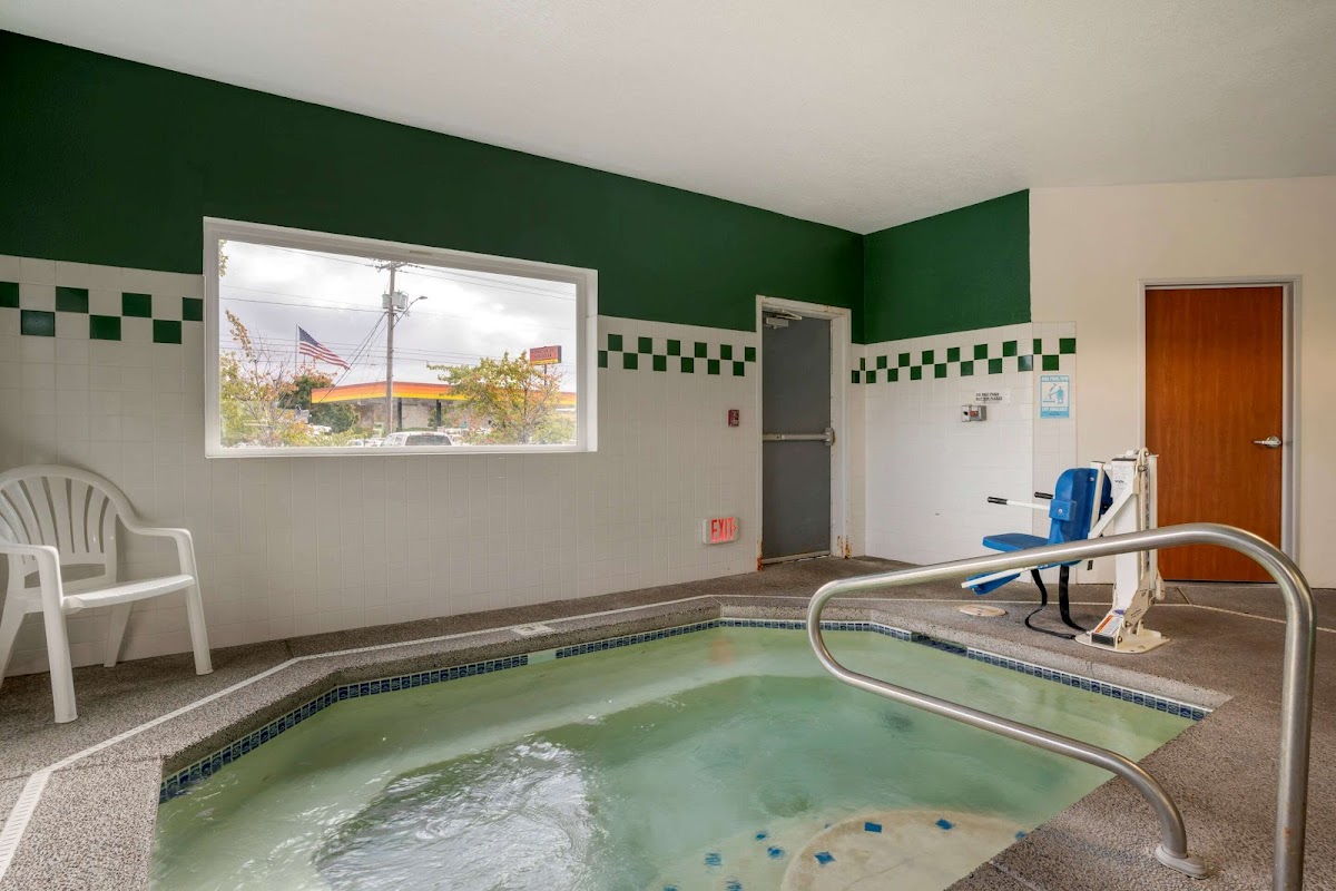 Comfort Inn & Suites Salem Northeast photo 3