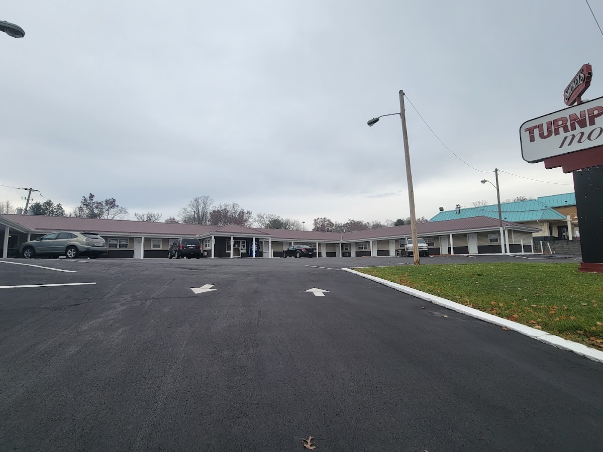 Turnpike Motel photo 3
