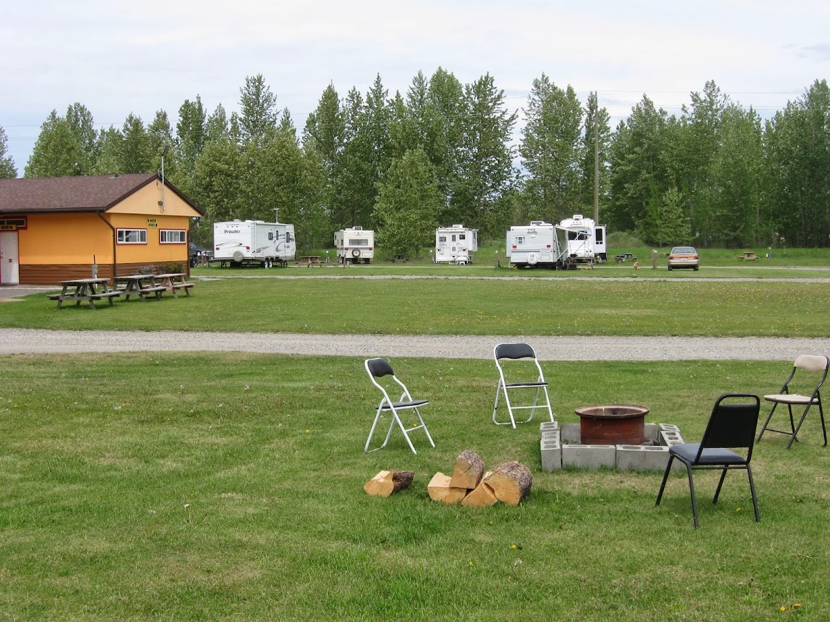 Airport Inn Motel & R V Park photo 3