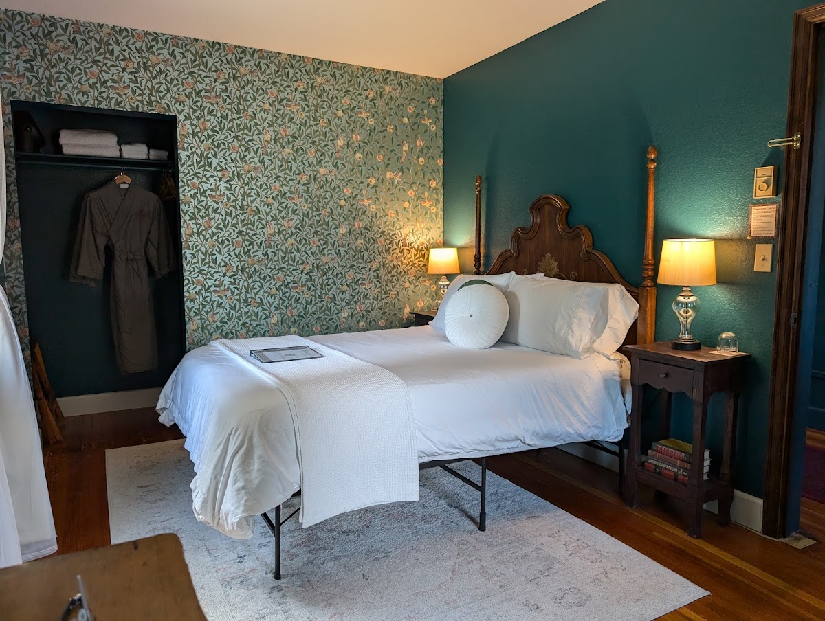 Historic Hotel Packwood LLC photo 2