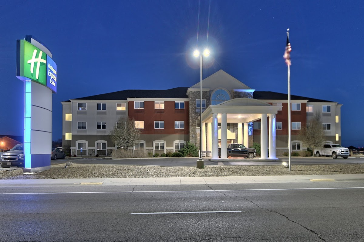 Holiday Inn Express & Suites Portales by IHG