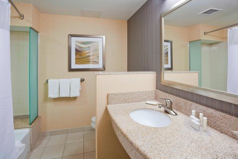 Courtyard by Marriott Rochester Mayo Clinic Area/Saint Marys photo 3