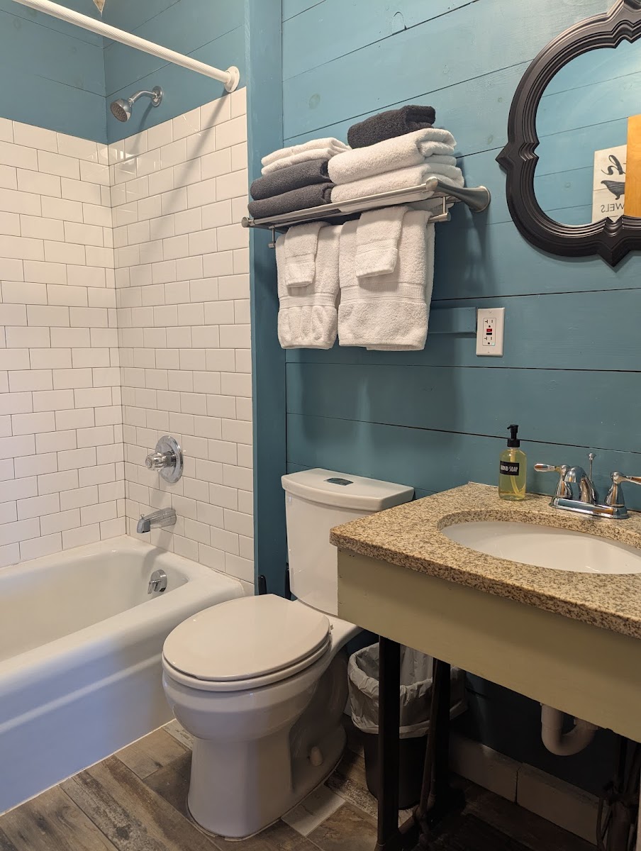 Feather Nest Inn photo 3