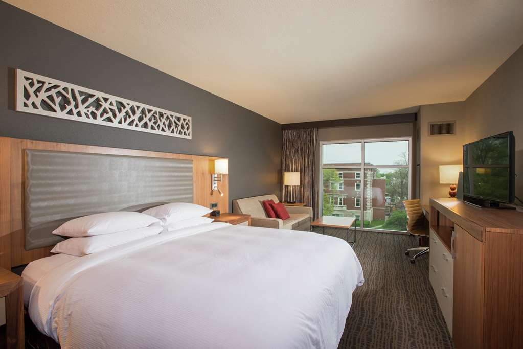 The Broadway Columbia - a DoubleTree by Hilton Hotel photo 2