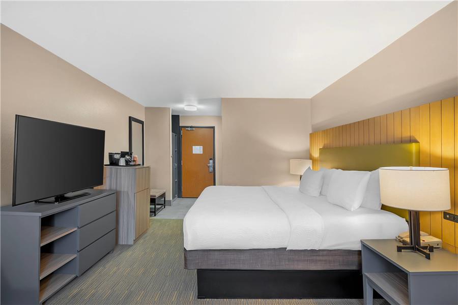 Country Inn & Suites by Radisson, Fairview Heights, IL photo 2