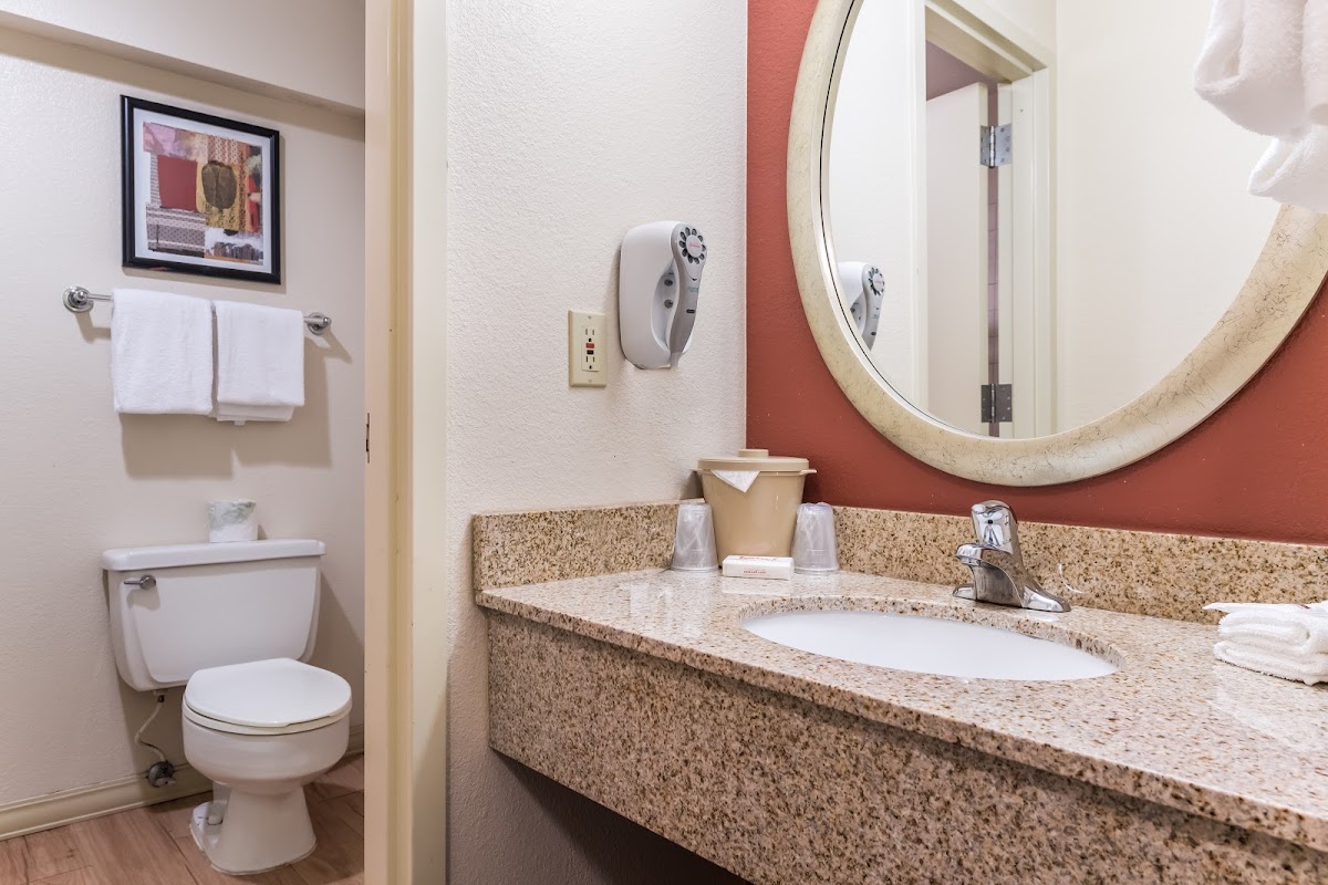 Red Roof Inn Seattle Airport - SEATAC photo 3