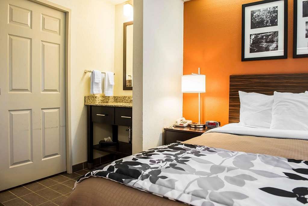 Quality Suites Stratford photo 2