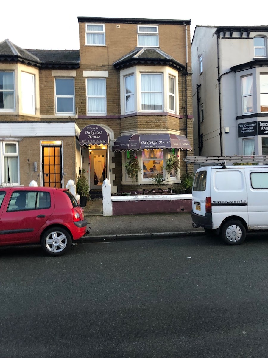 Oakleigh Guest House