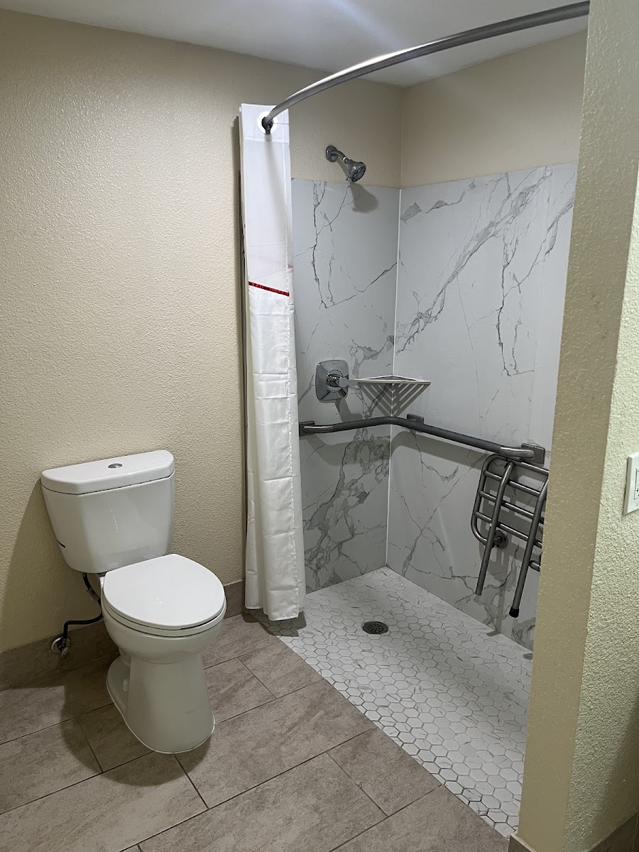 Red Roof Inn Haltom City photo 2