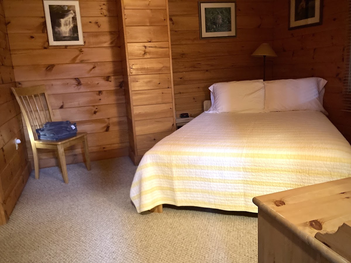 Raven Creek Lodge photo 2