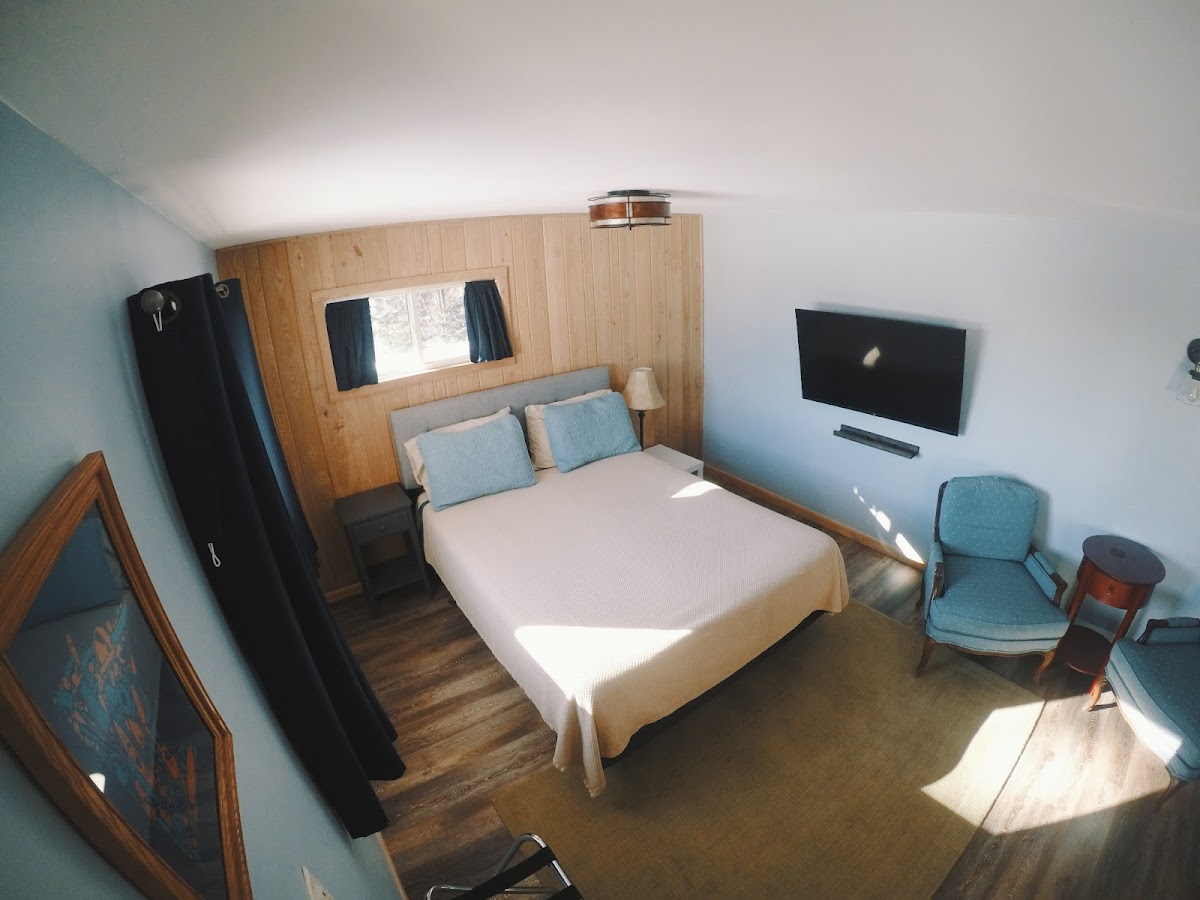 Basecamp Bungalows photo 2