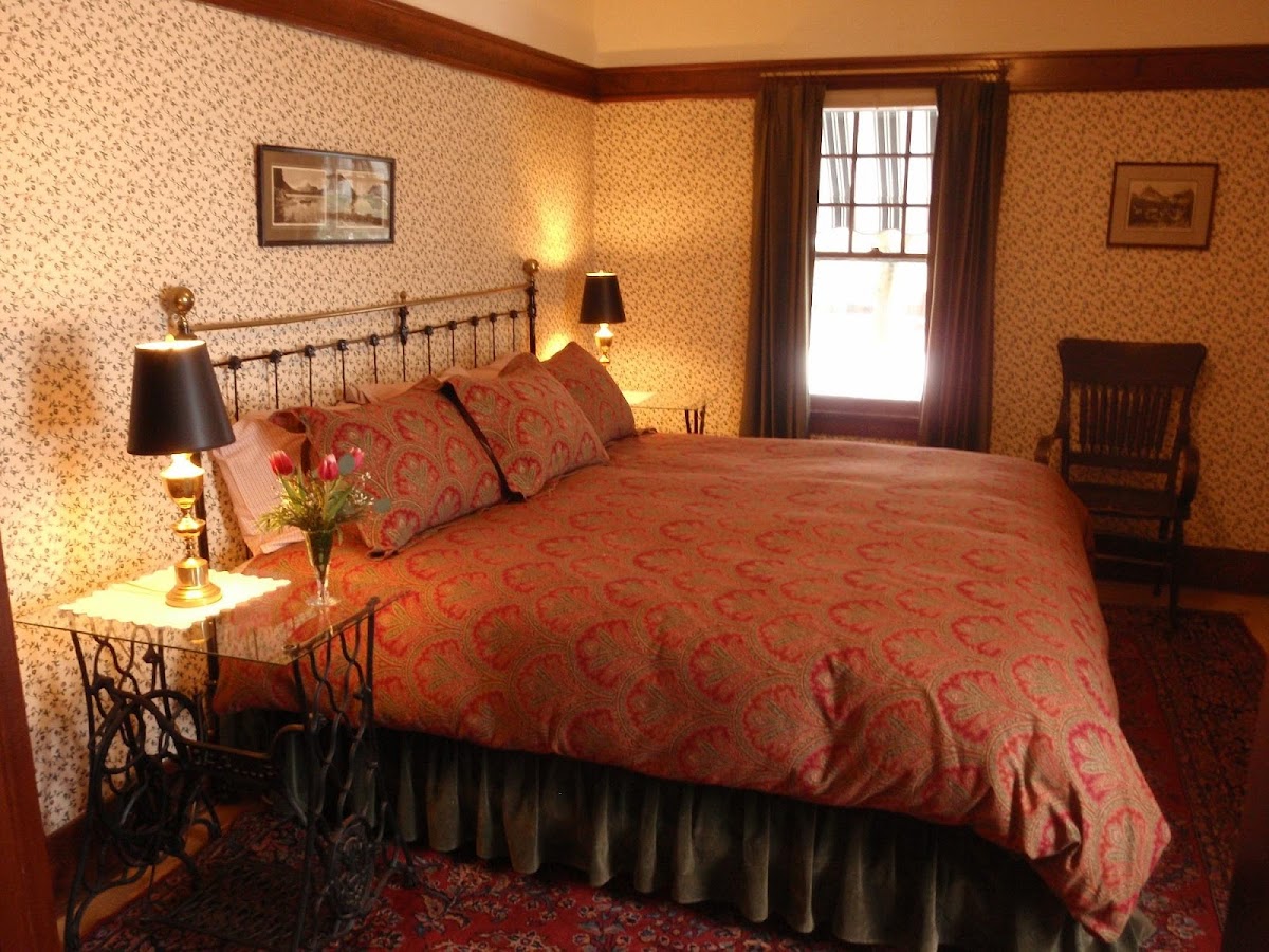Garden Wall Inn photo 2