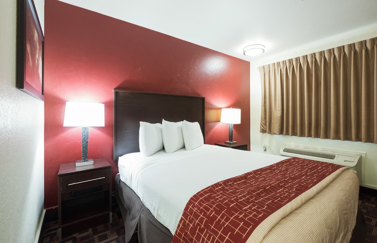 Red Roof Inn Oklahoma City Airport -I-40 W/Fairgrounds photo 2