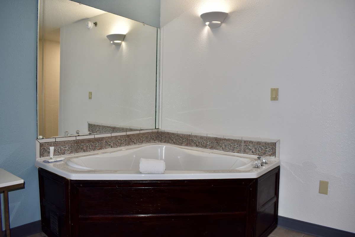 Clarion Pointe Vidalia - Lyons West photo 3