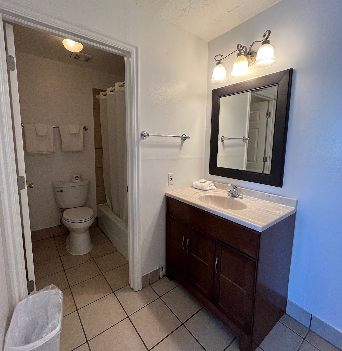 Village Inn Motels photo 2