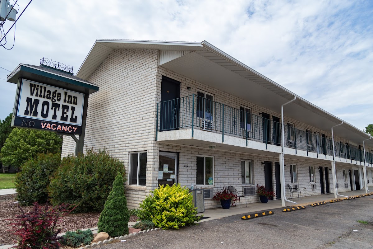 Village Inn Motels photo 3