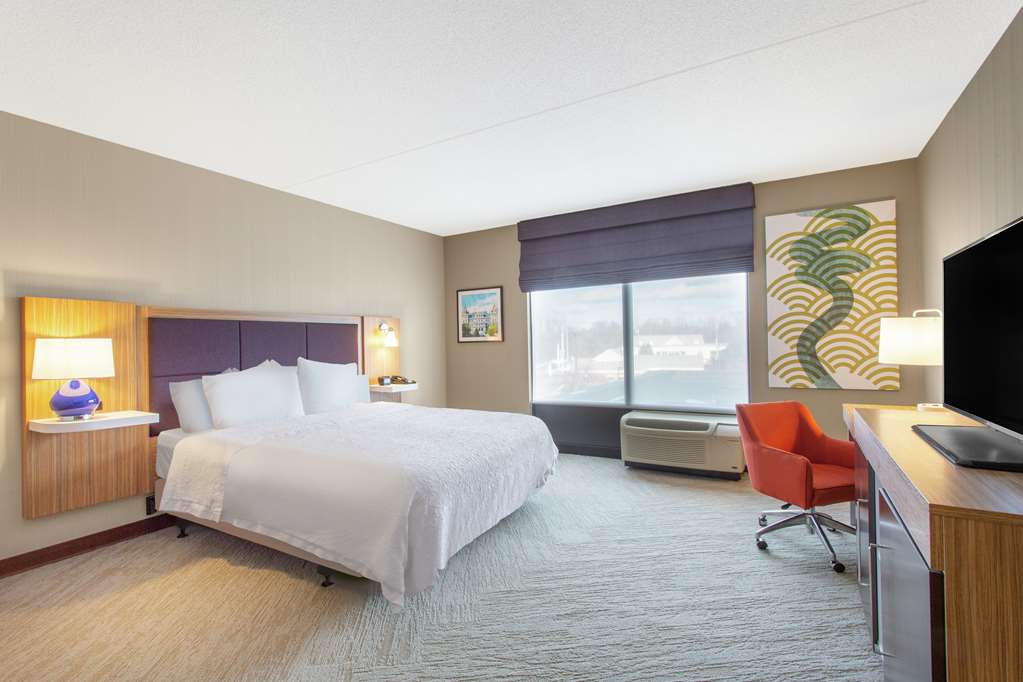 Hampton Inn & Suites Albany-Airport photo 2