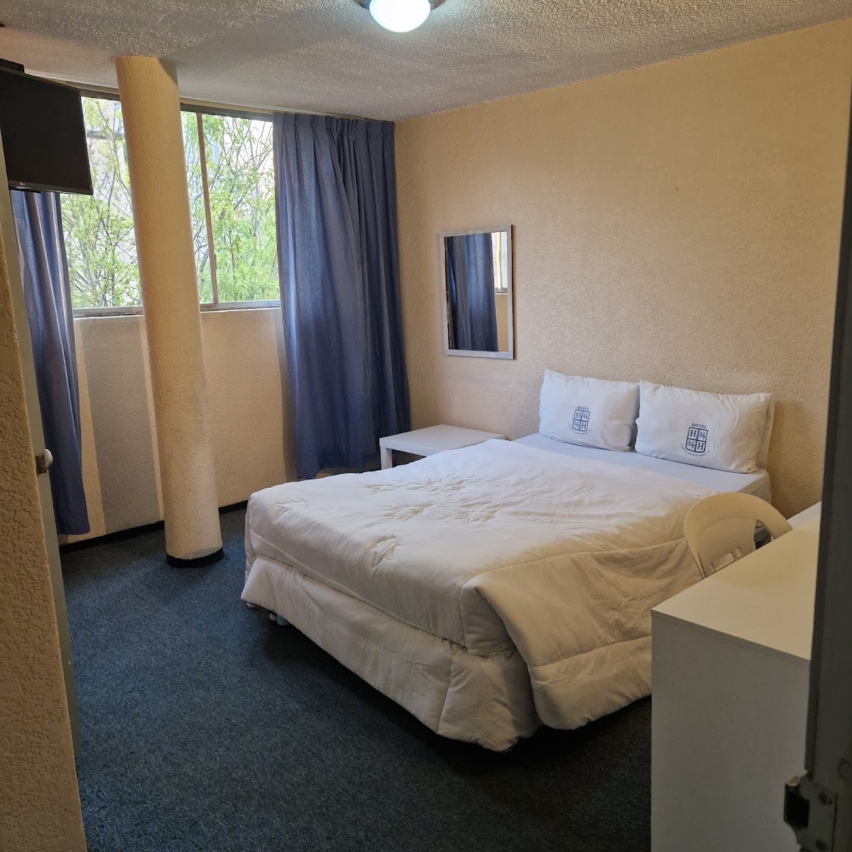 Hotel Polly photo 2