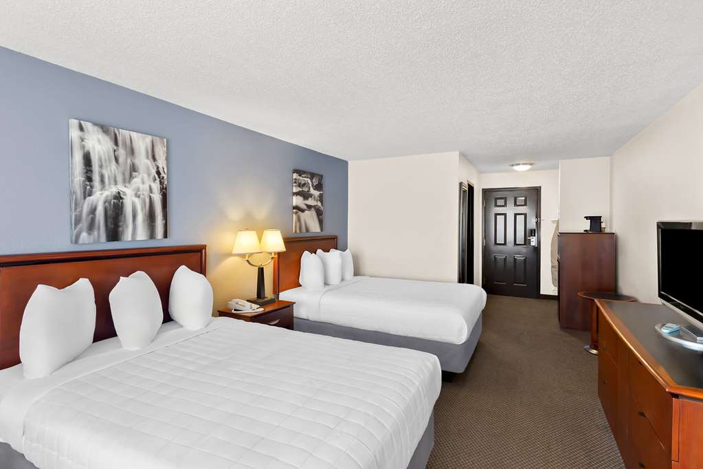 Huntington Mall Inn photo 2