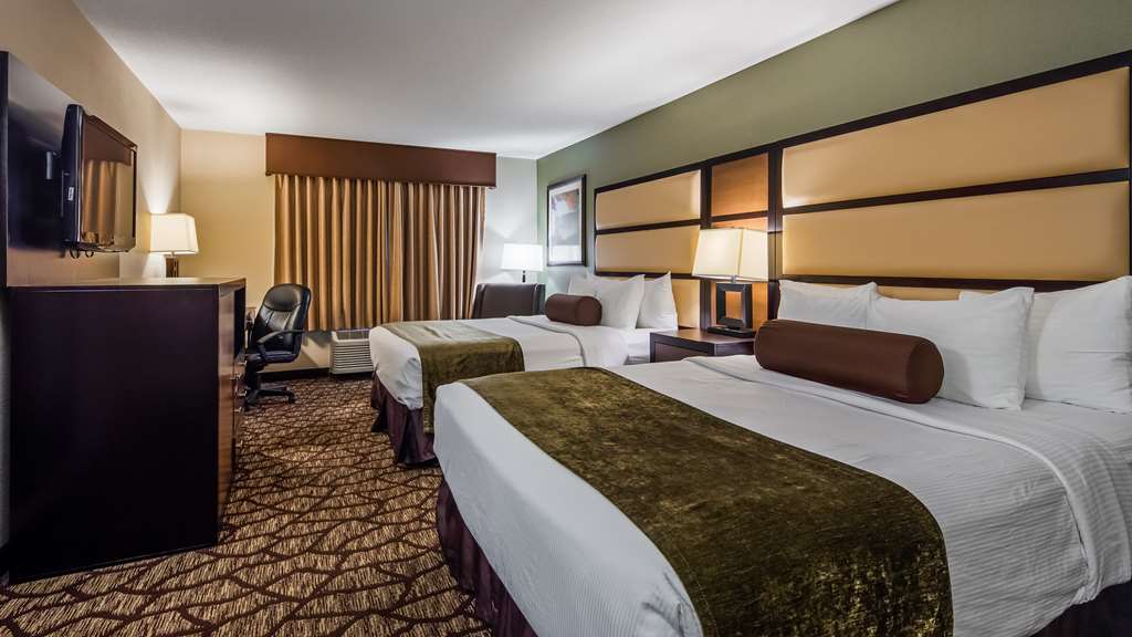Best Western Plus Vancouver Mall Dr. Hotel & Suites photo 2