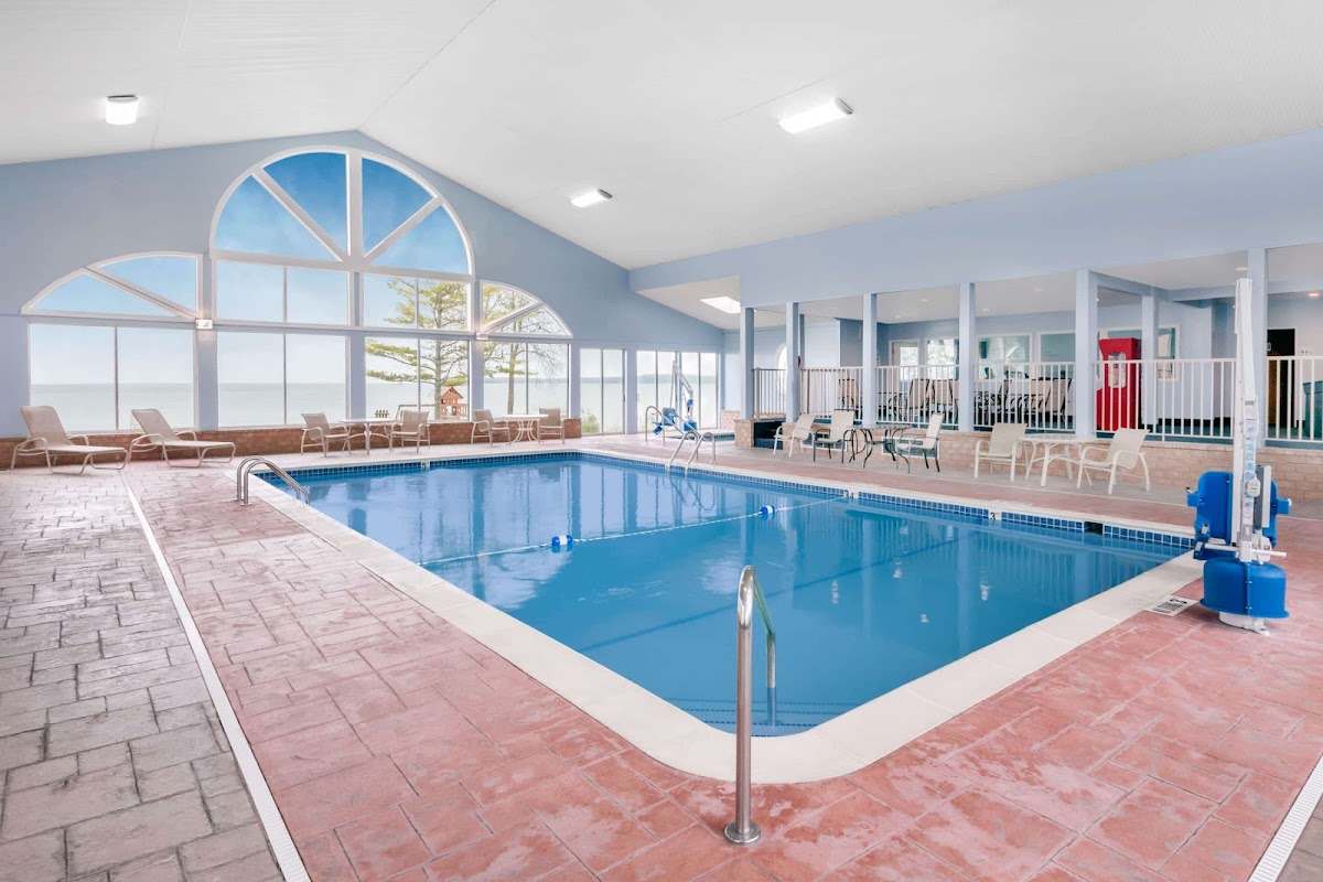 Baymont by Wyndham St. Ignace Lakefront photo 3