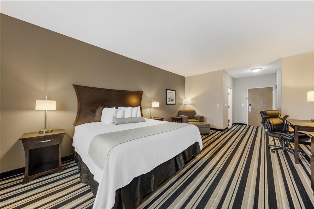 Best Western Plus Sand Bass Inn & Suites photo 2