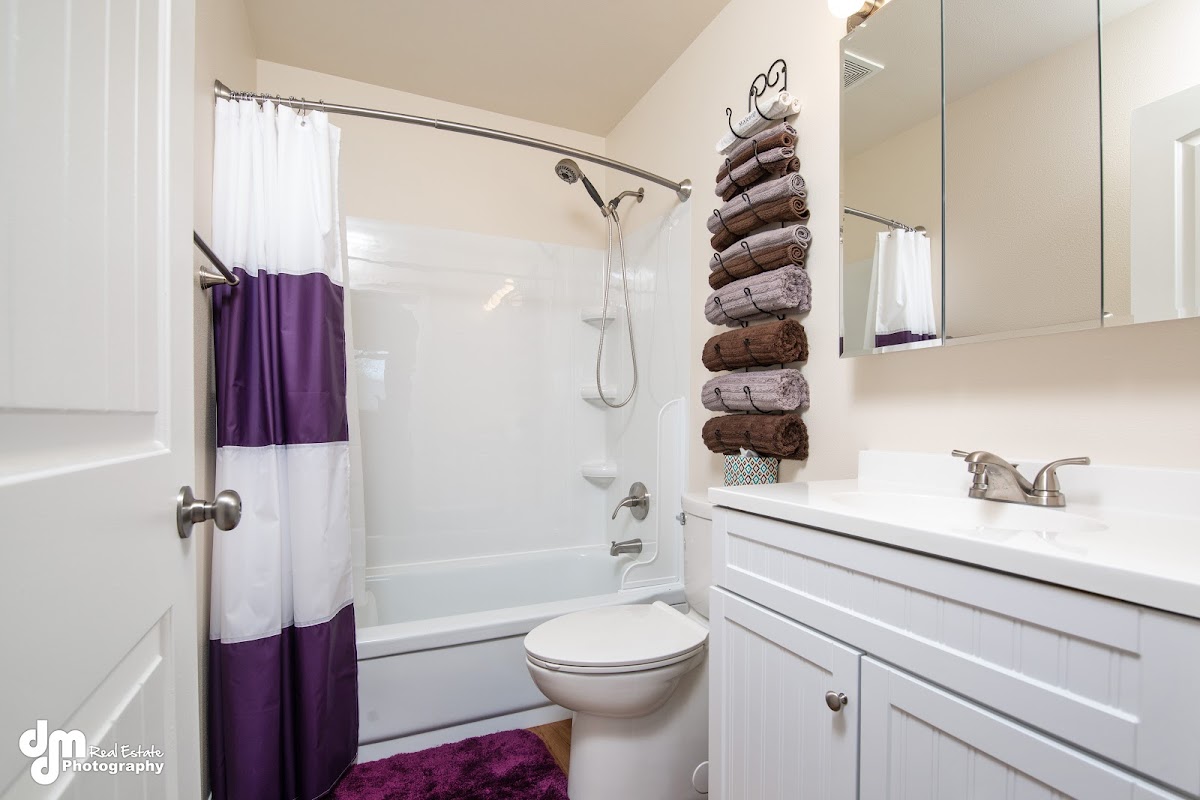 Cupples Cottages Vacation & Vehicle Rentals photo 3