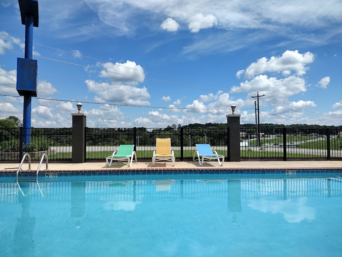 Executive Inn of Scottsville photo 3