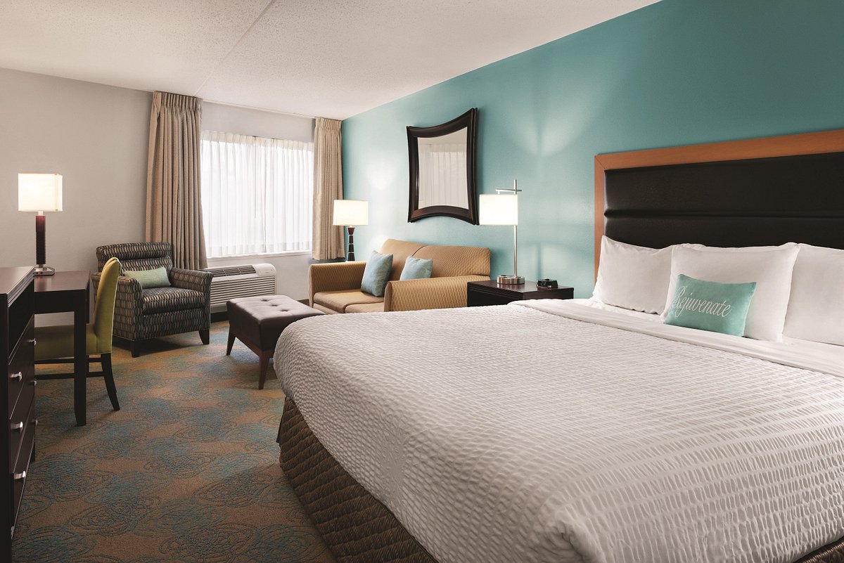 Bowery Grand Hotel