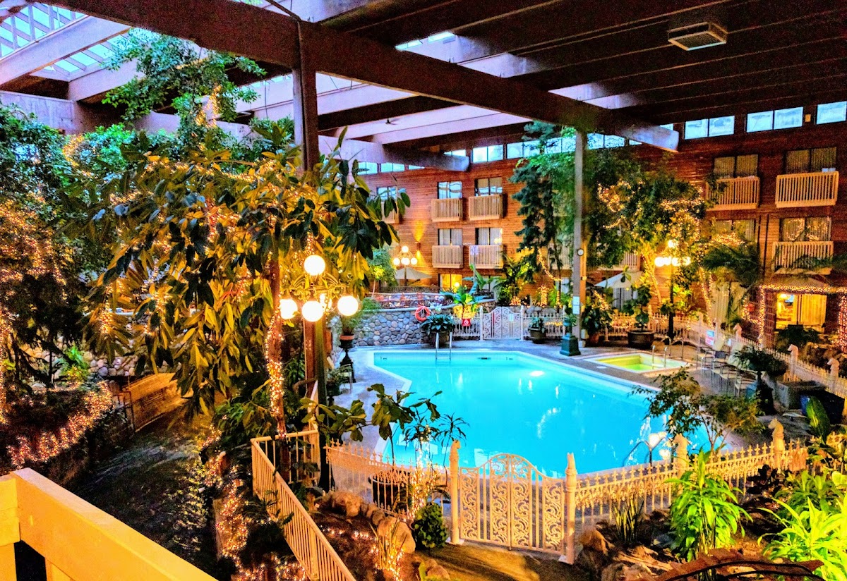Prestige Vernon Lodge and Conference Centre photo 3
