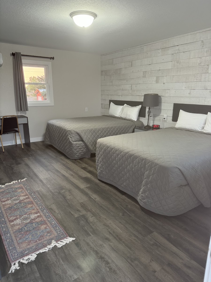 L Two Lodging LLC