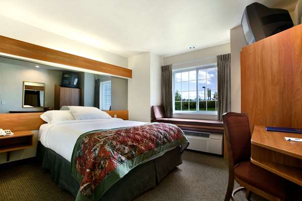 Microtel Inn & Suites by Wyndham Bozeman photo 2