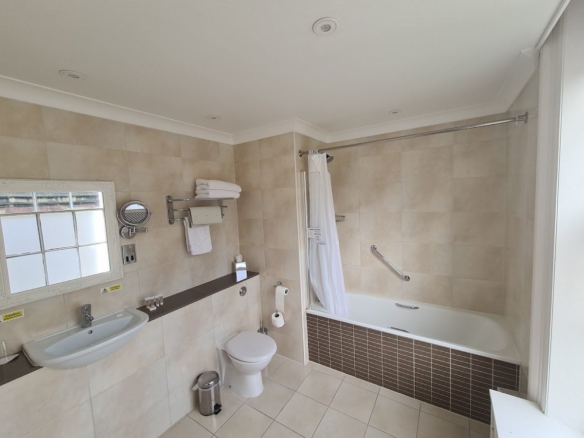 Farington Lodge Hotel photo 3
