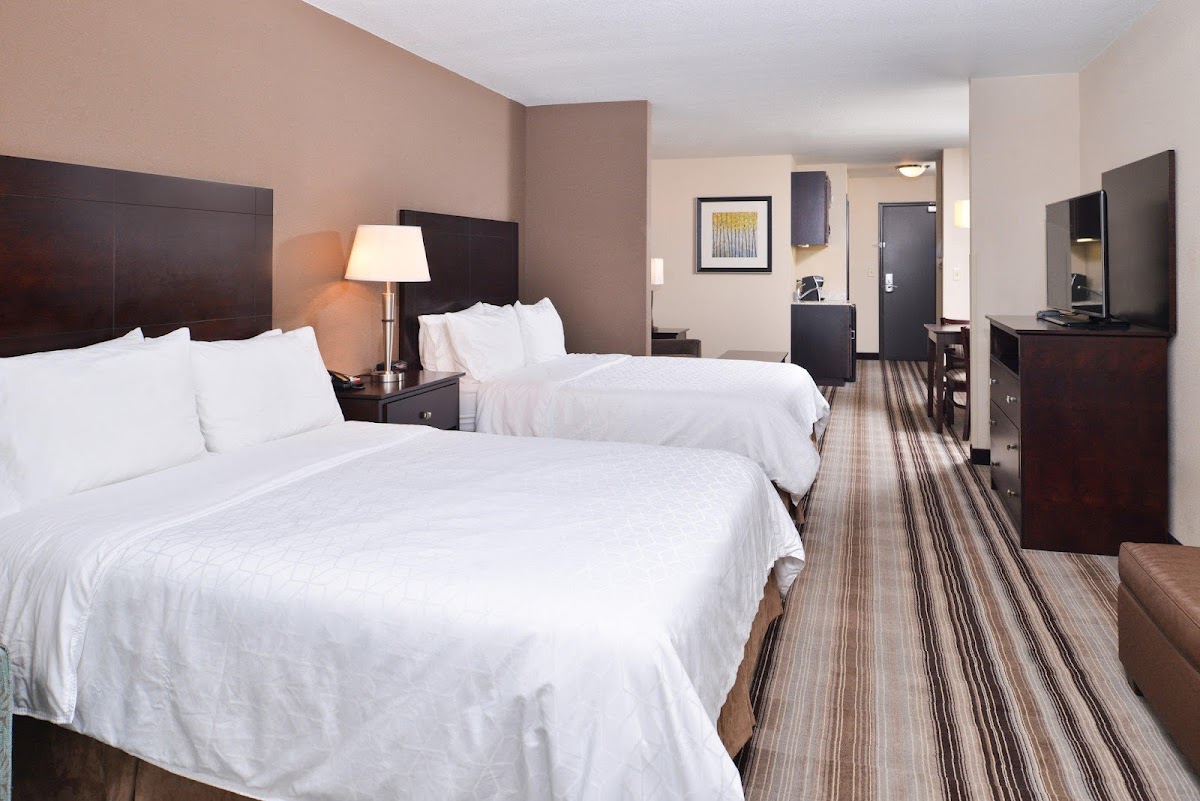 Holiday Inn Express & Suites Emporia Northwest by IHG photo 2