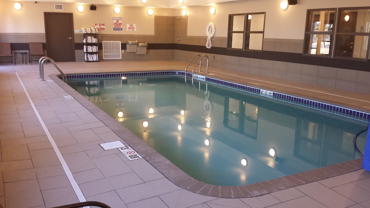 Holiday Inn Express & Suites Emporia Northwest by IHG photo 3