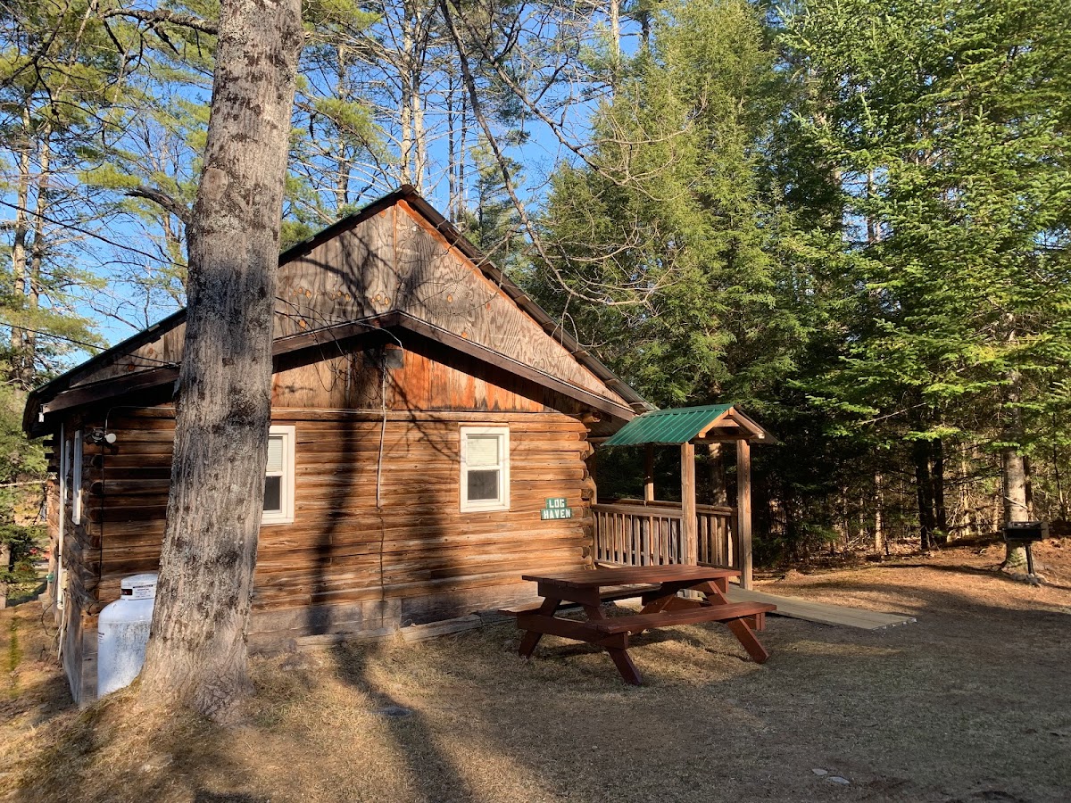 Twin Pine Lodge
