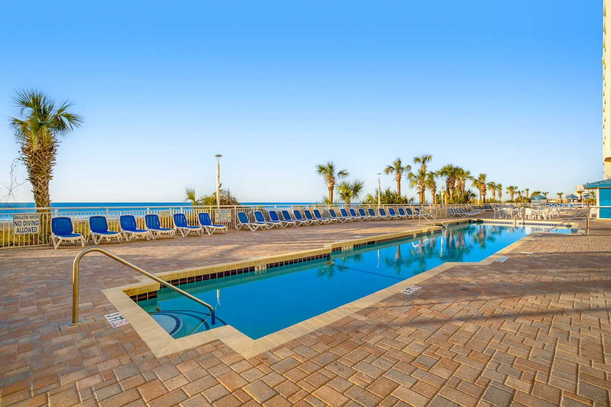 Oceana Resorts in North Myrtle Beach by Vacasa photo 3