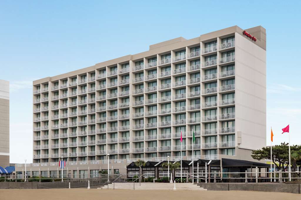 Hampton Inn Virginia Beach-Oceanfront South photo 3
