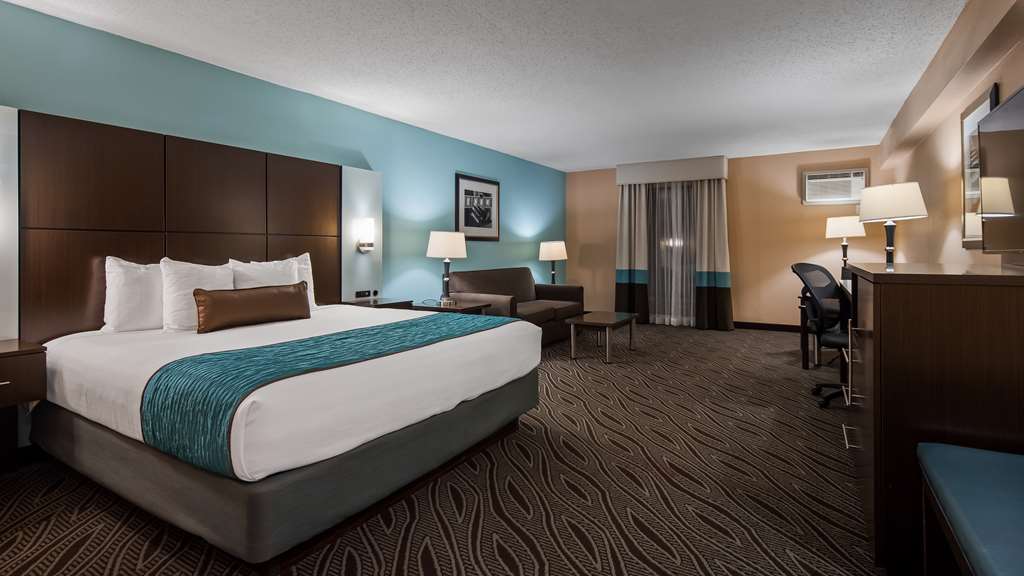 Best Western Plus Galleria Inn & Suites photo 2