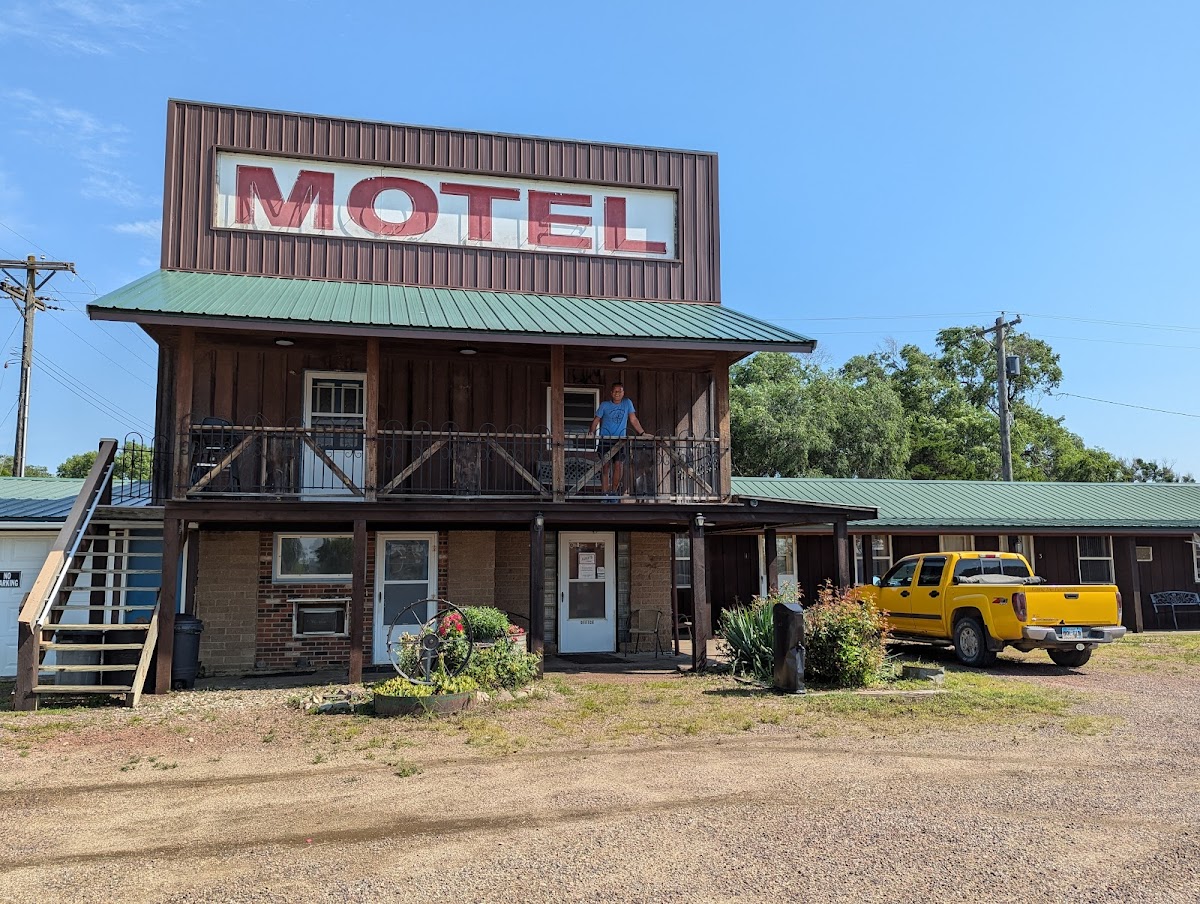 JAKE'S Corner Motel