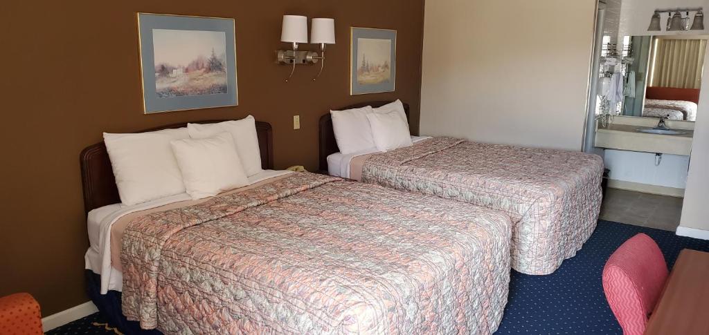 Brooks Motel