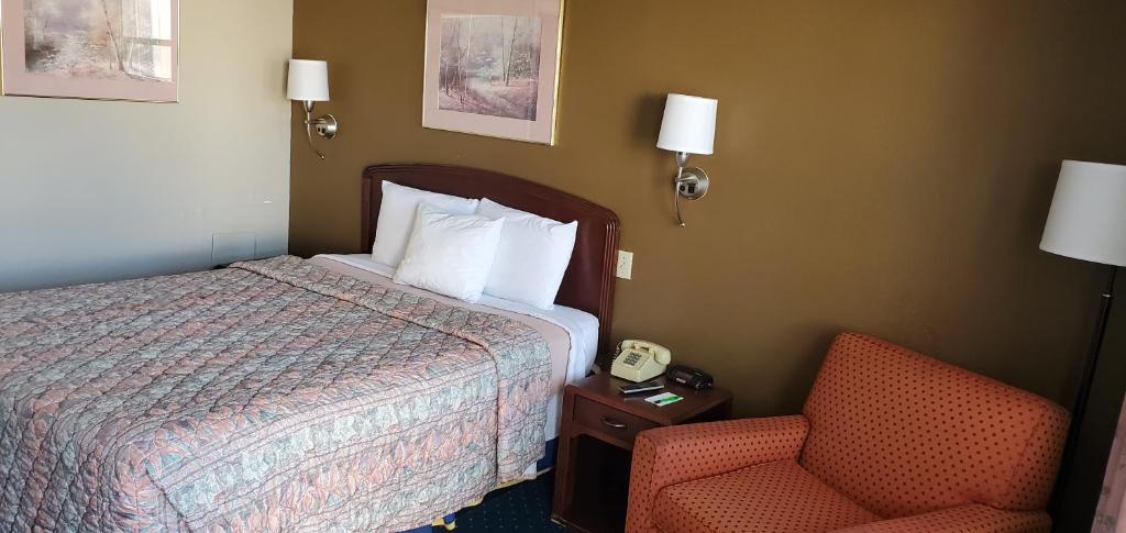 Brooks Motel photo 3