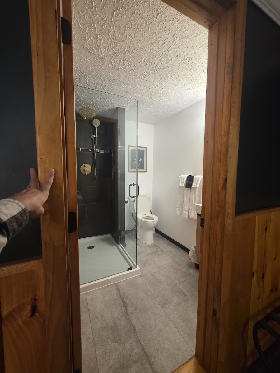Seneca Pines Lodge photo 3