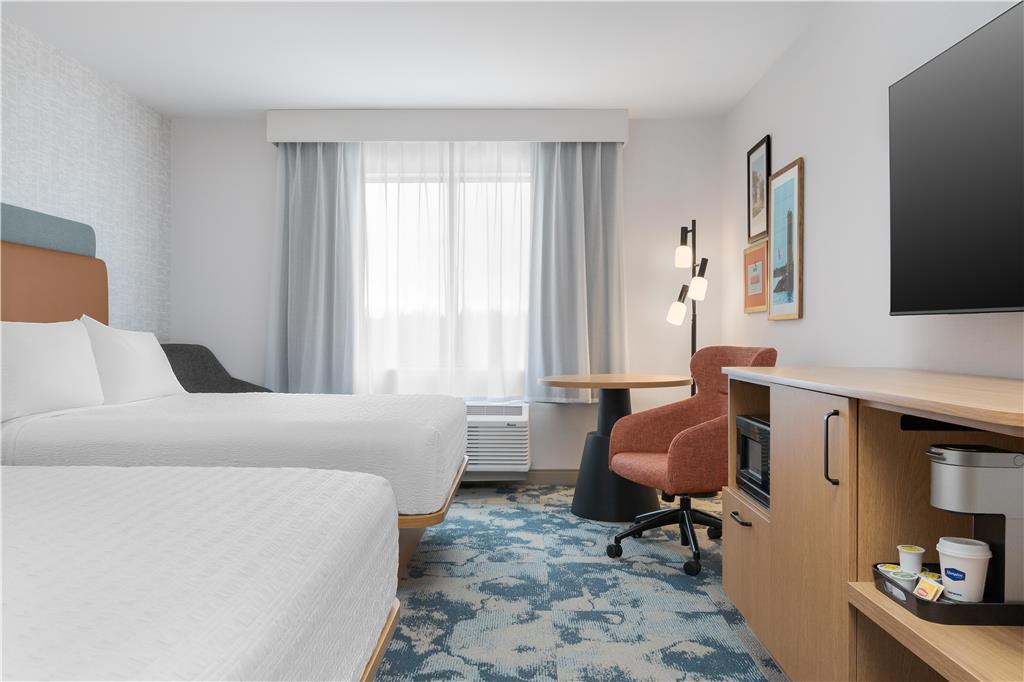 Hampton Inn & Suites Alpena photo 2
