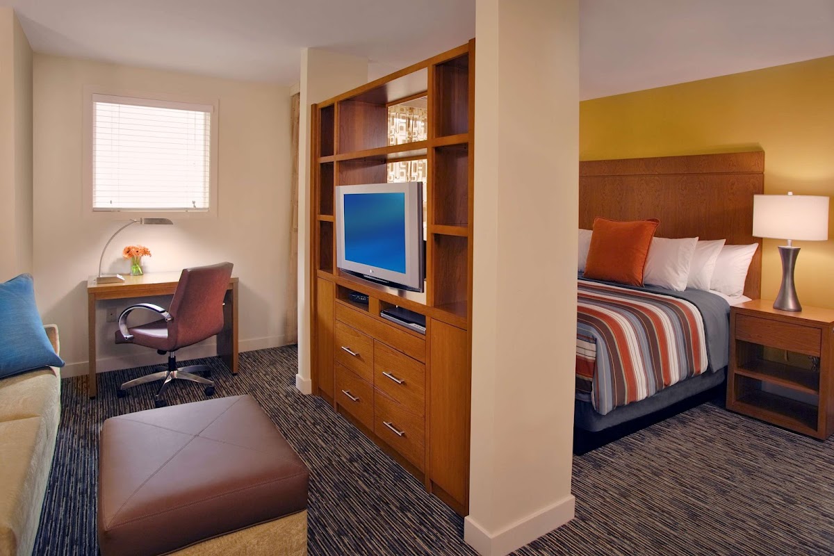 Hyatt House Chicago/Naperville/Warrenville photo 2