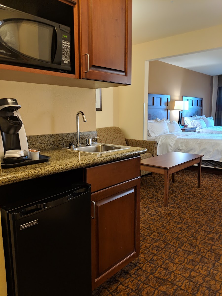 Holiday Inn Express & Suites Mount Airy photo 3