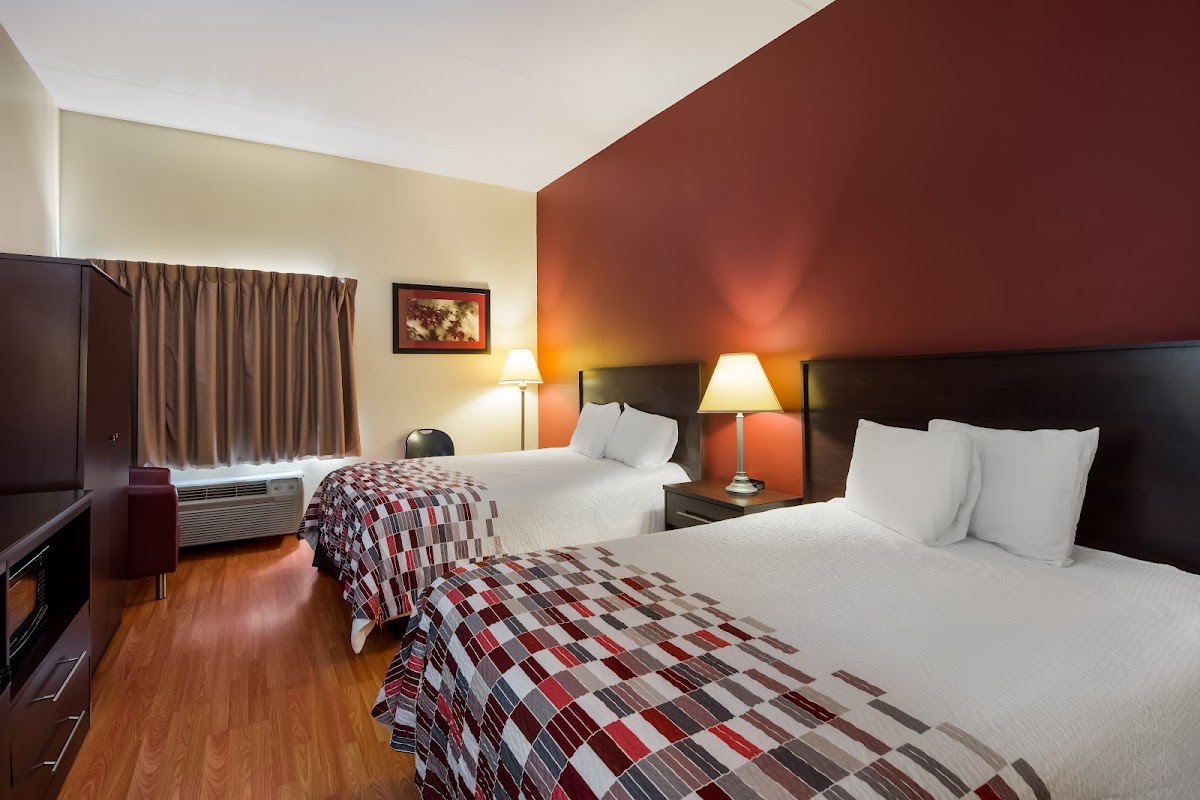 Red Roof Inn Hendersonville photo 2