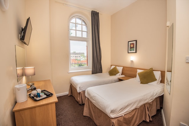 OYO Rowton Hotel photo 2