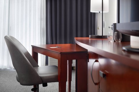 Courtyard by Marriott Raleigh Midtown photo 2